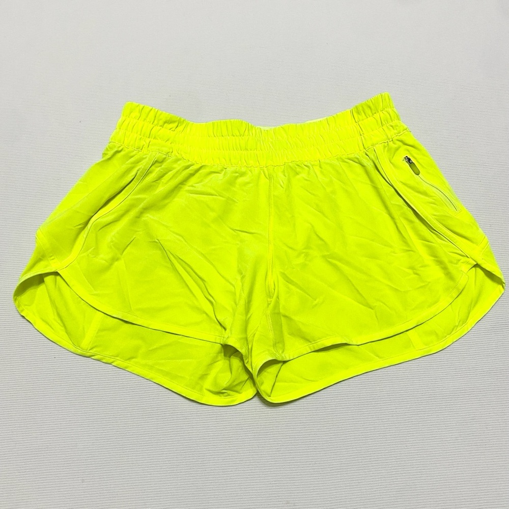 Lululemon Tracker Short V Highlight Yellow